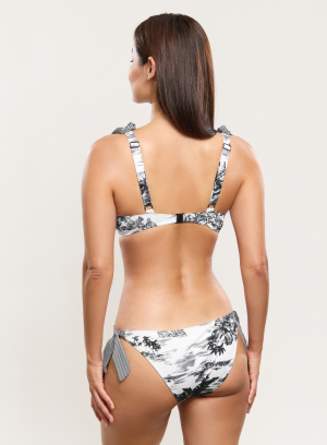 Balconette neckline STORY...