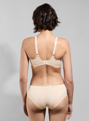 Soutien-gorge corbeille...